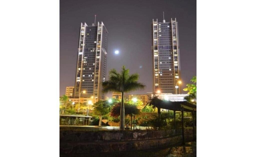 Luxury Flat In Skyscraper Appartement Santa Cruz de Tenerife Buitenkant foto